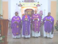 L to R, Rev Fr Manuel Asir, outgoing Parish Priest Rev Fr Anthony Mariyan, new Parish Priest, Rev Fr P J Jebaratnam, Vicar General and Rev Fr Jesuratnam, Dean, Ilavalai Deanery